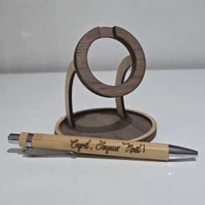 Porte crayon et son crayon en Bambou personnalisé